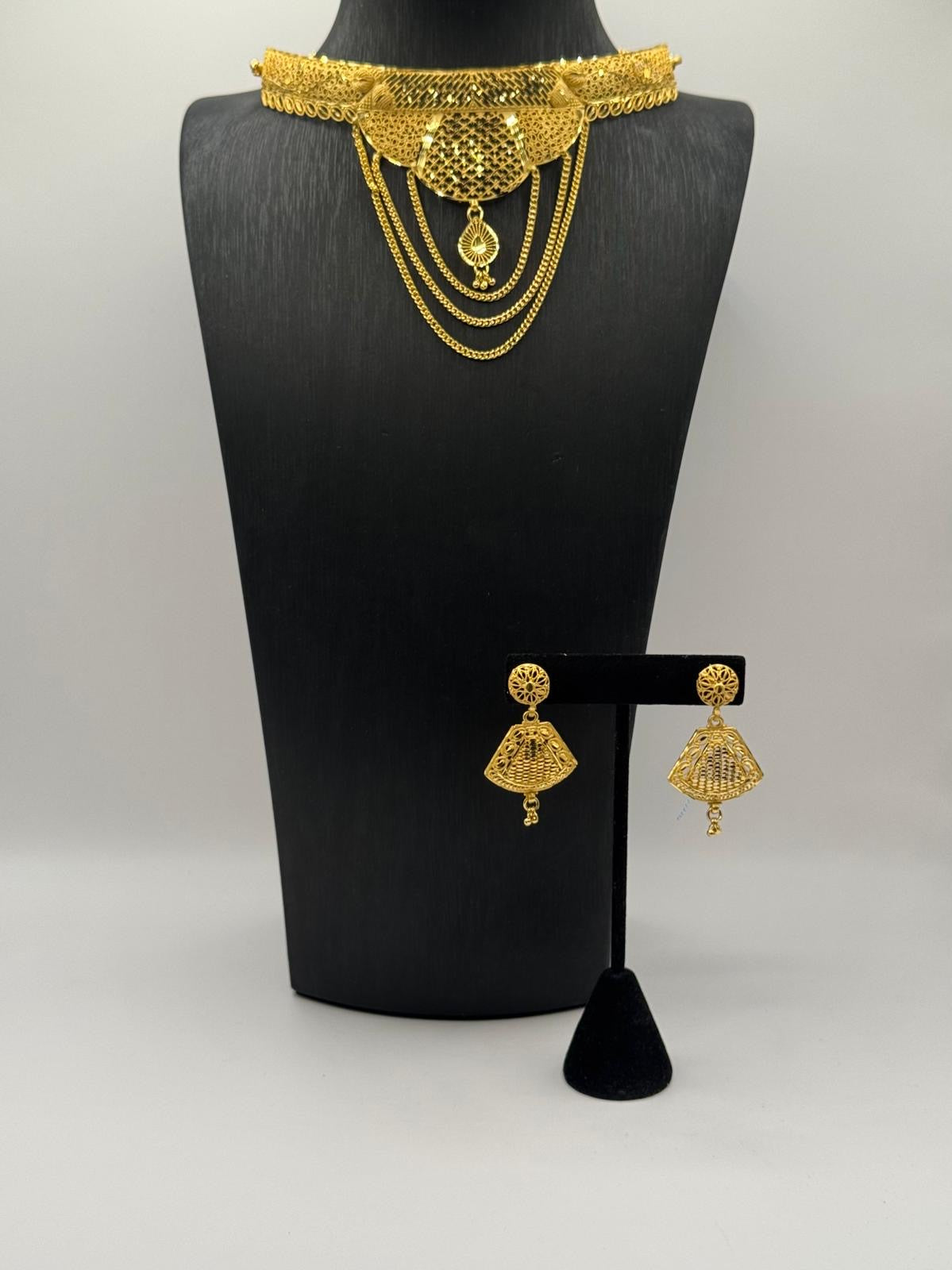 Royal Cascade Filigree Choker Set