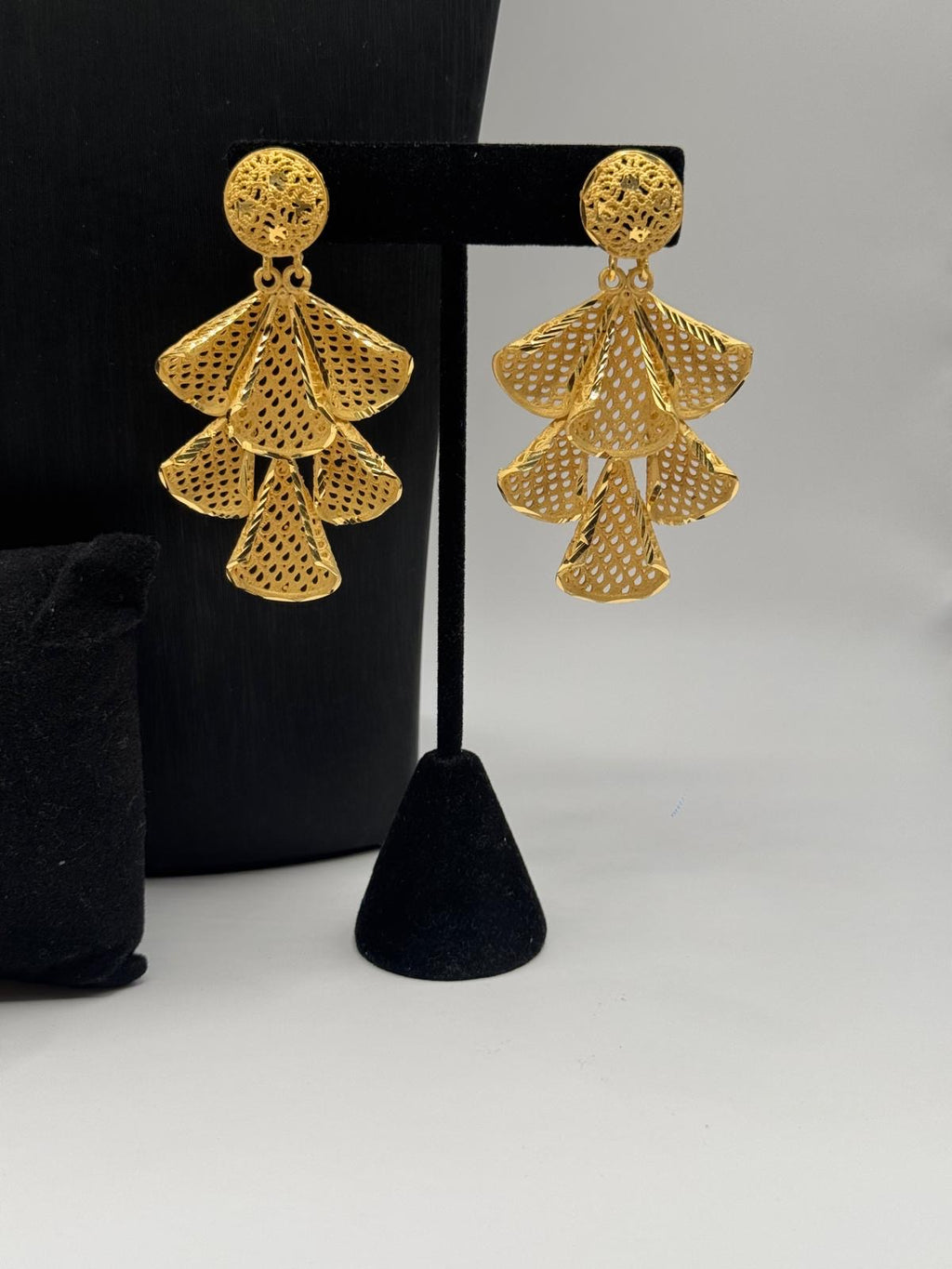 Golden Drape Collar Set