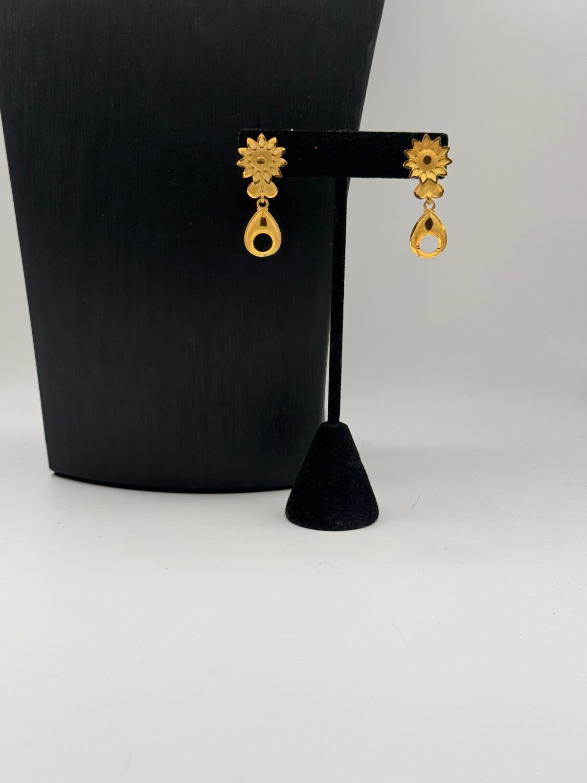 Floral Paisley Grace Choker Set