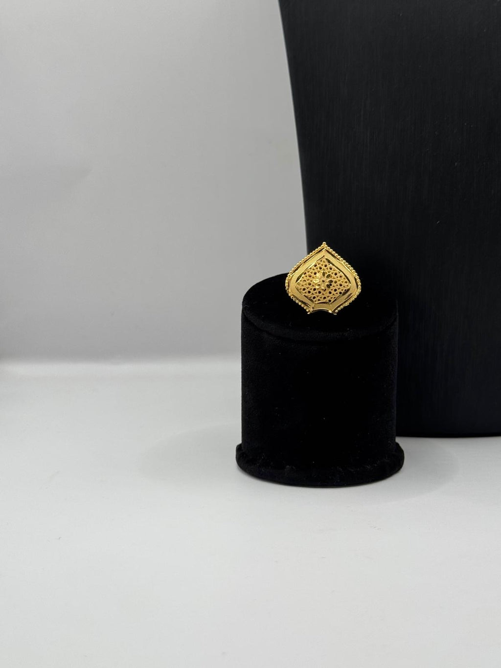 Opulent Charm Gold Set