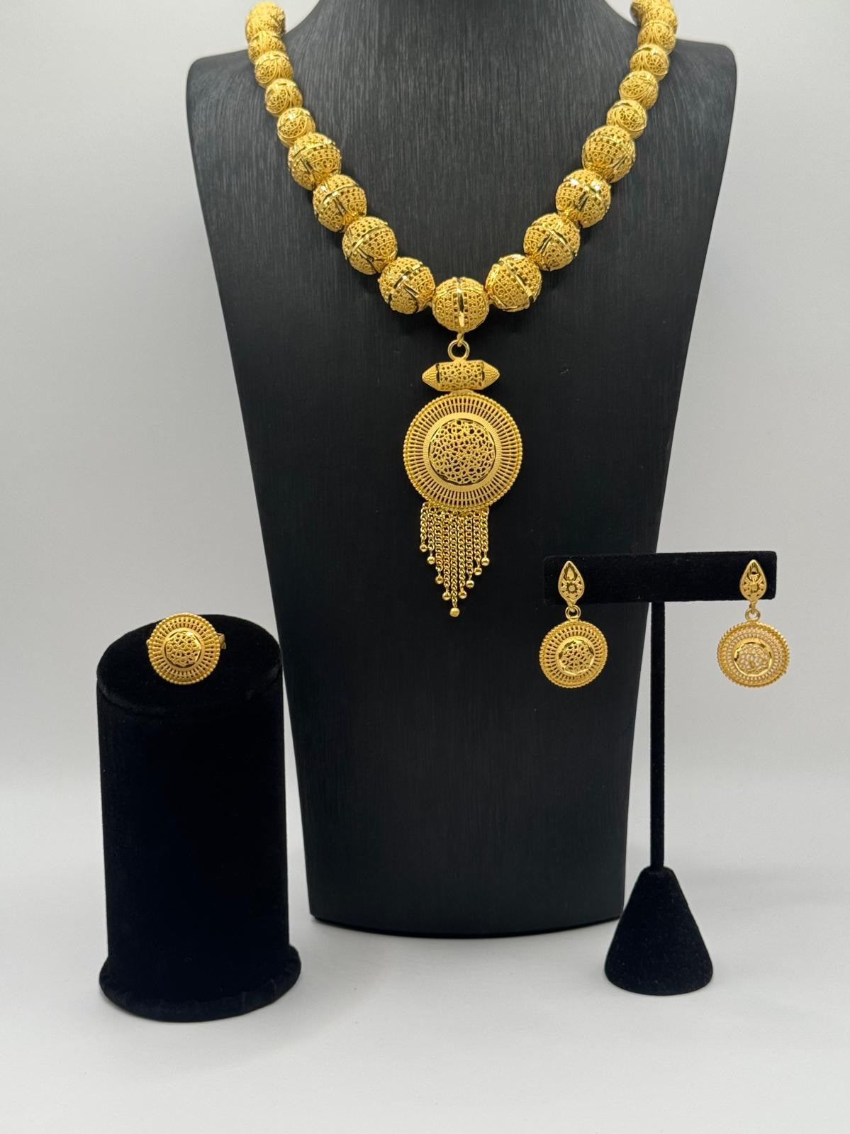 Heritage Gold Necklace Set