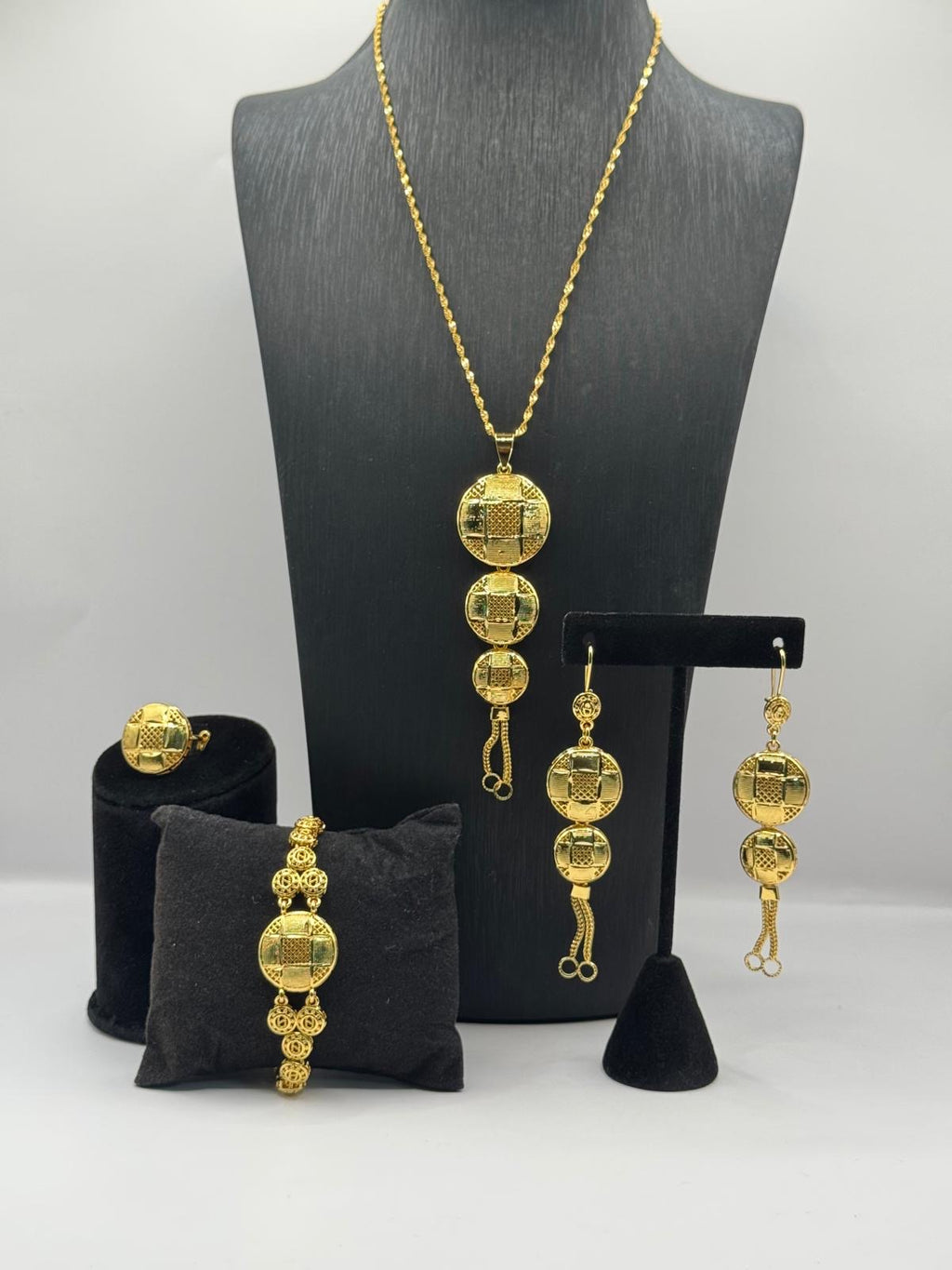 Elegant Gold-Tone Geometric Jewelry Set