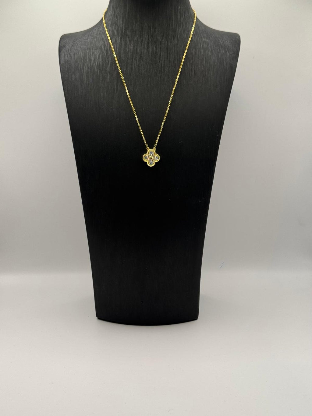 Four leaves of noor gem/gold