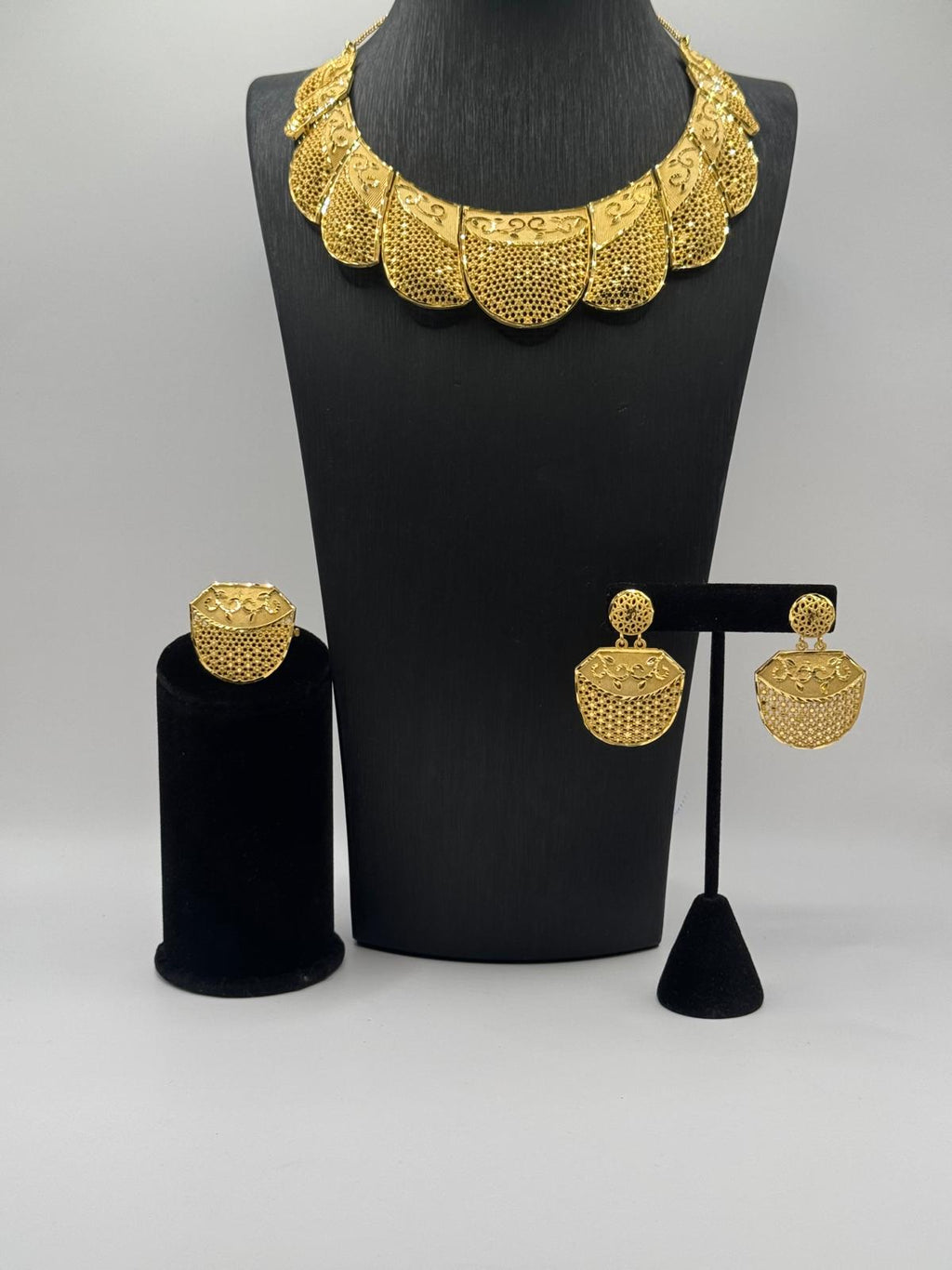 Desert Radiance Gold Set