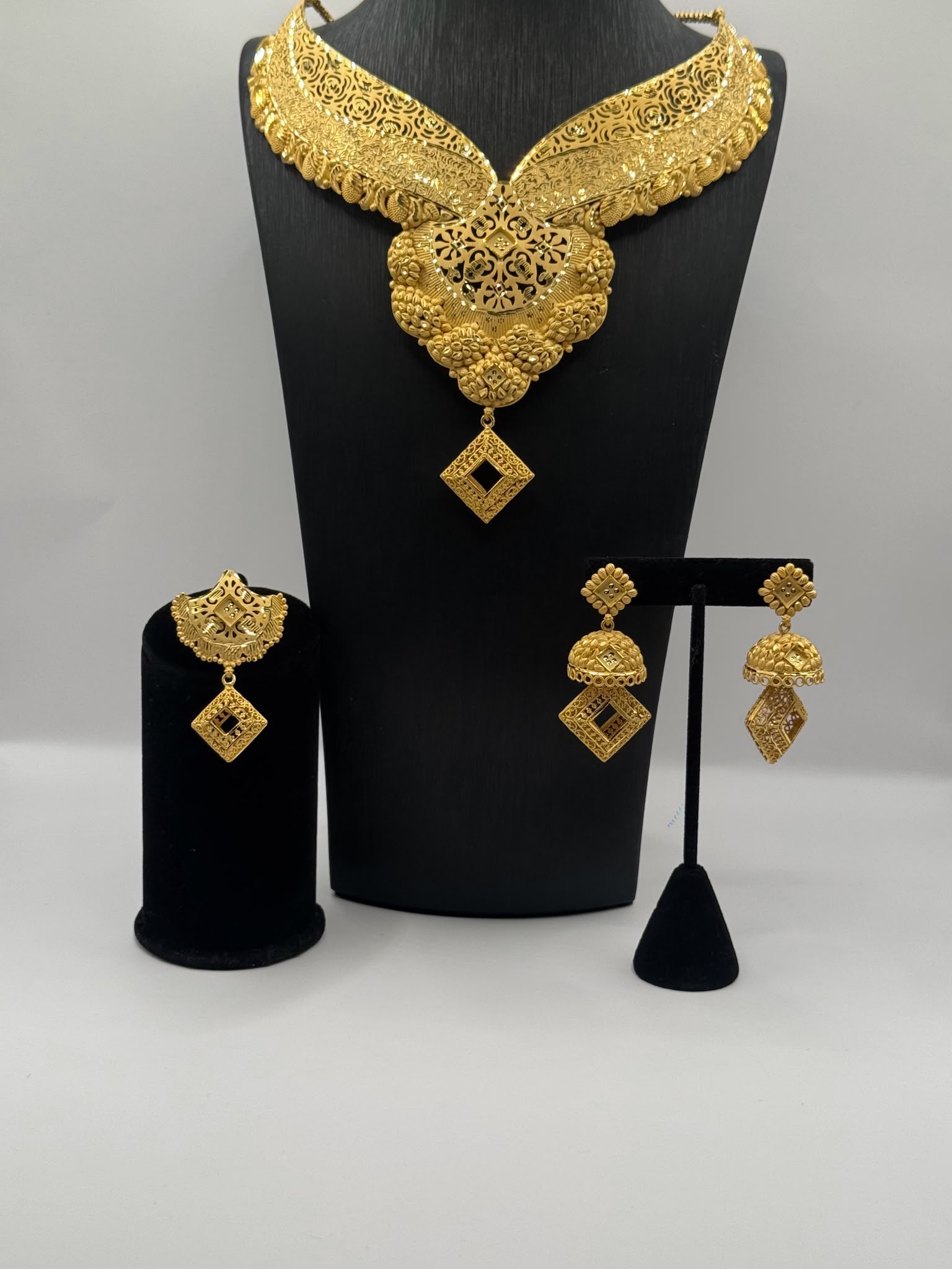 Intricate filigree craftsmanship