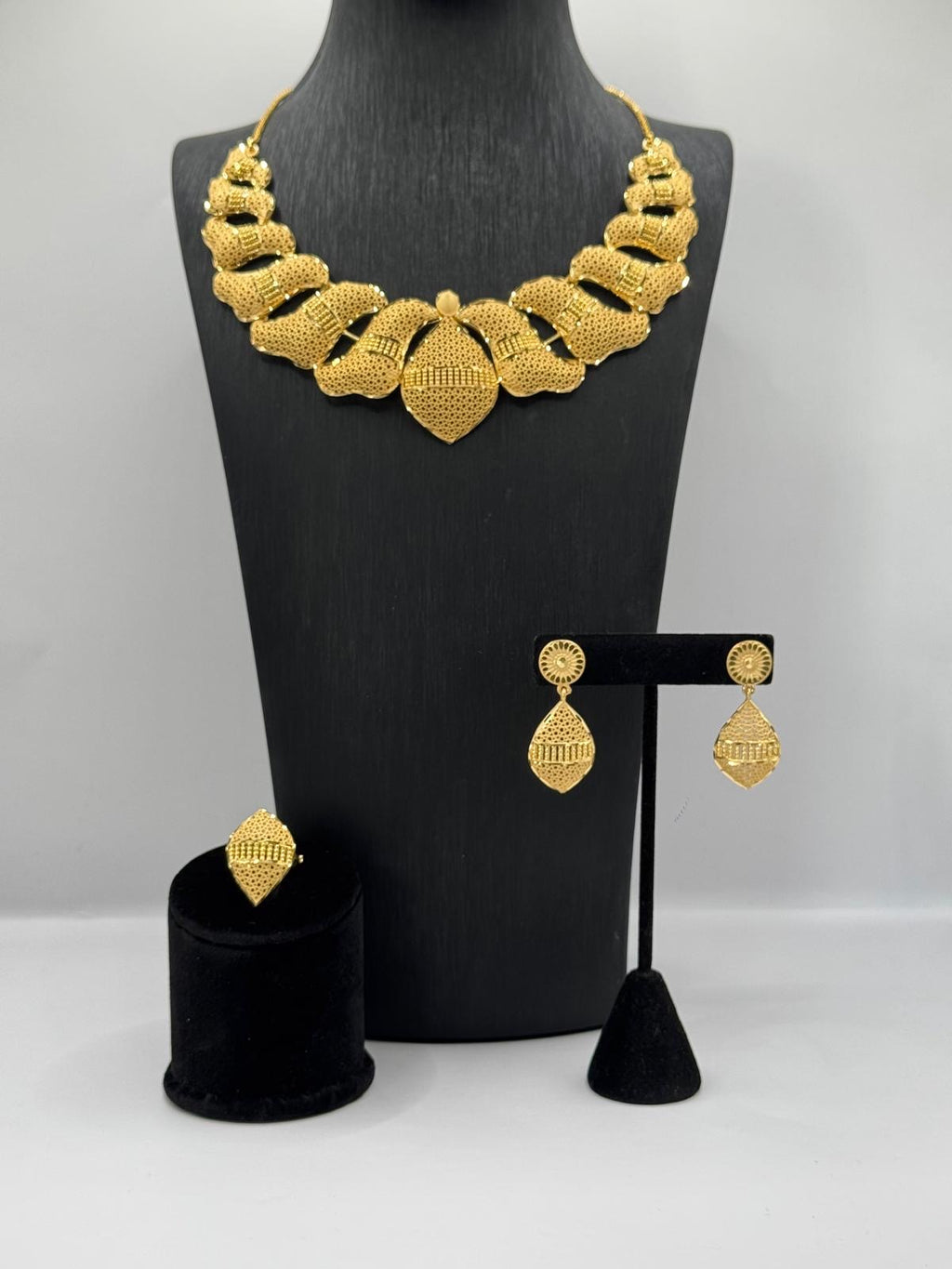 Royal Leaf Jewelry Set