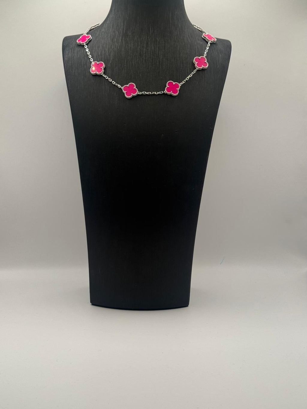 10 Four Leaves Of Noor silver and pink