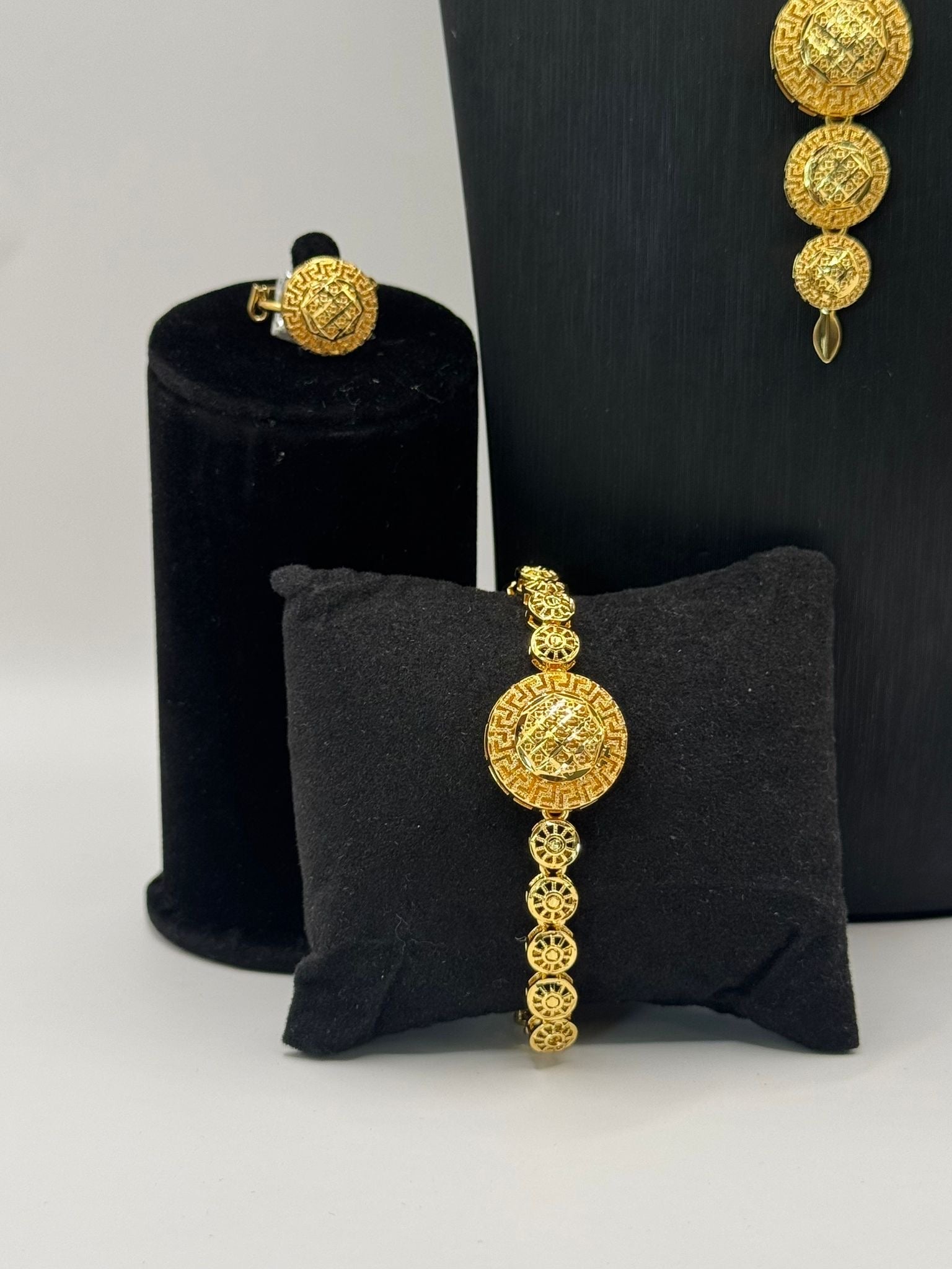 Byzantine Elegance Gold Set
