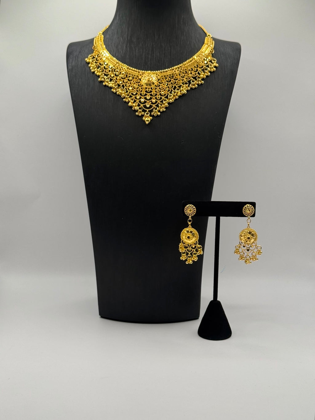 Golden Elegance Statement Necklace Set