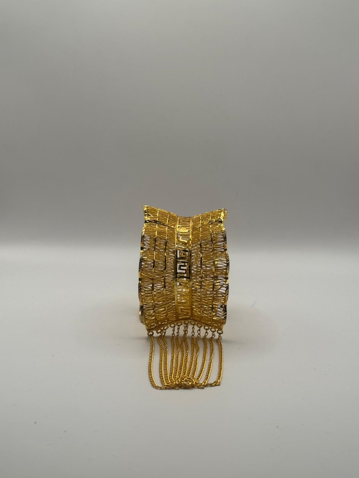 Sultana Luxe Hand Cuff