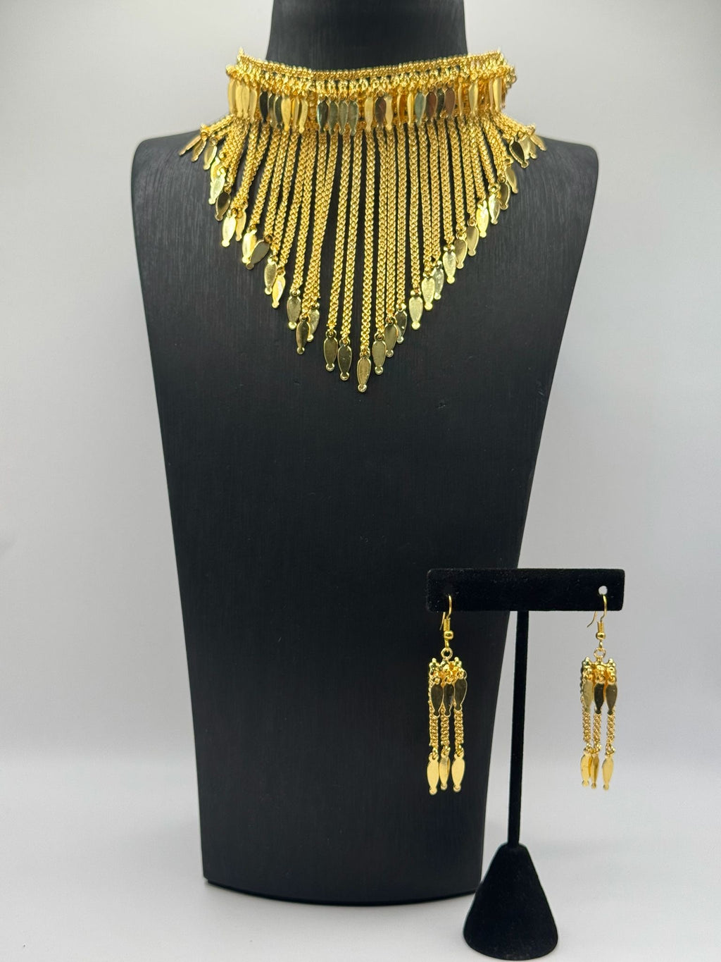 Tussle choker