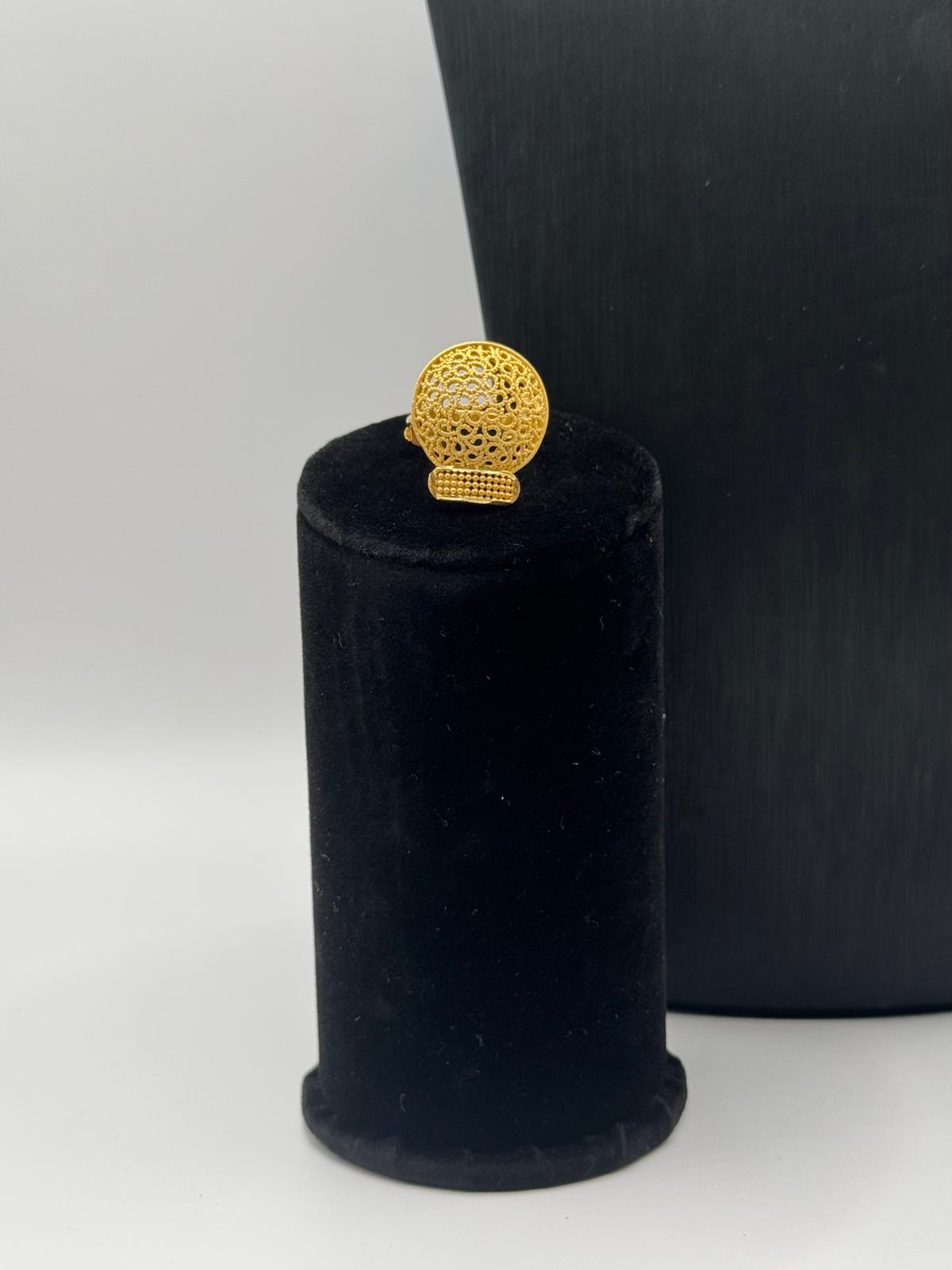 Golden Zaharia Collar Set