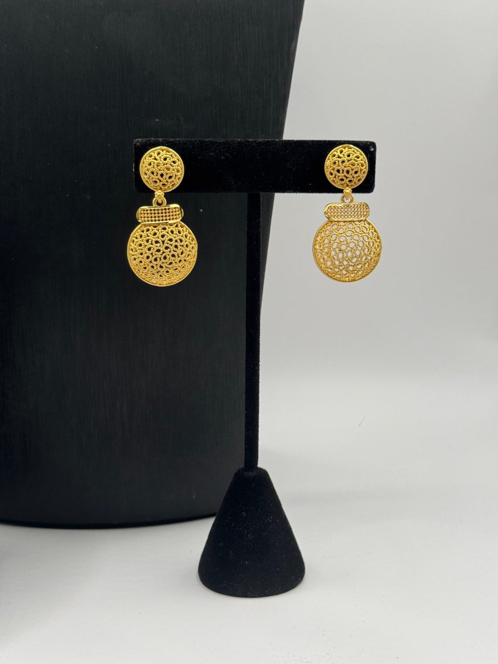 Golden Zaharia Collar Set