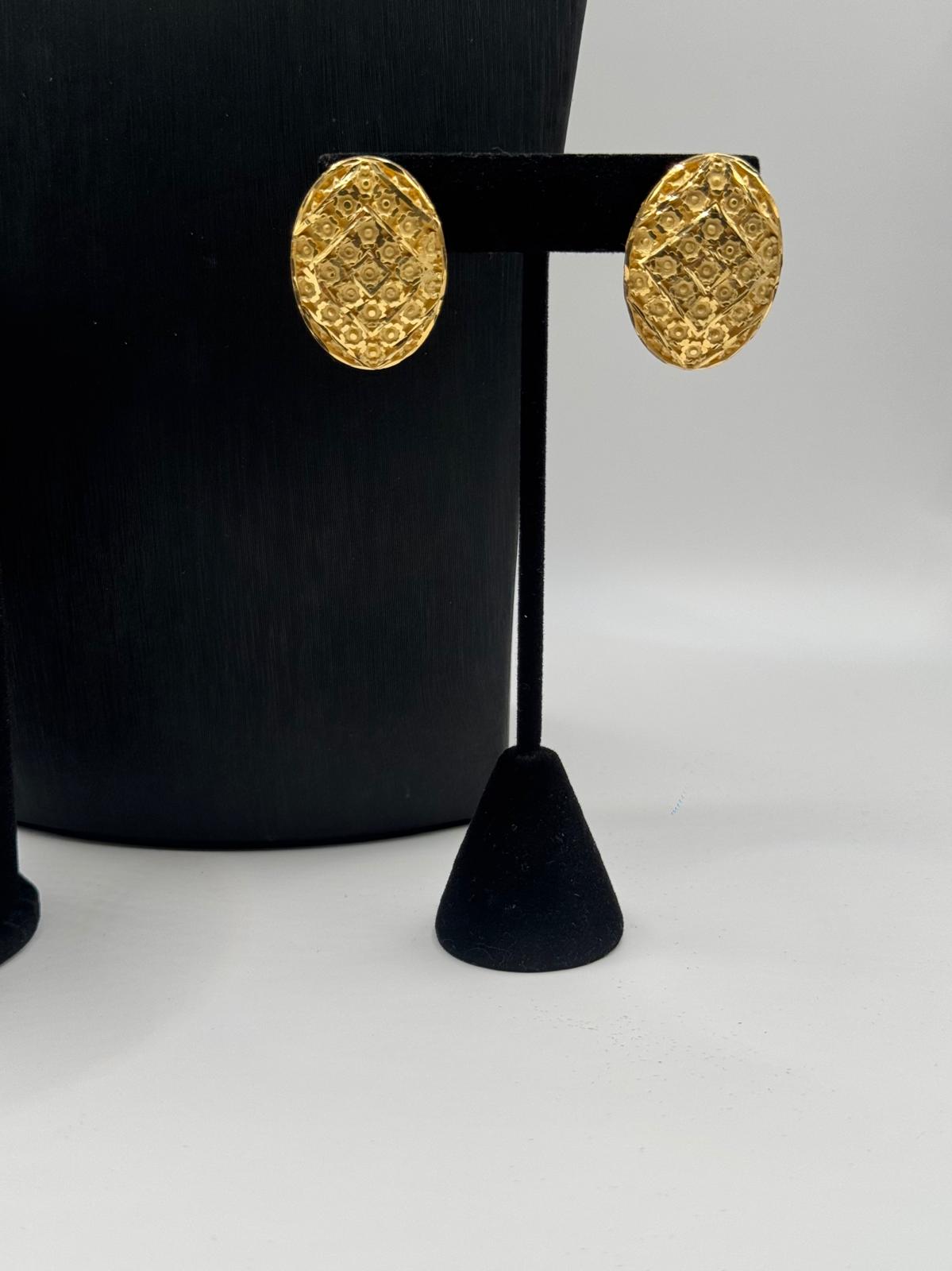 Royal Crescent Filigree Gold Set