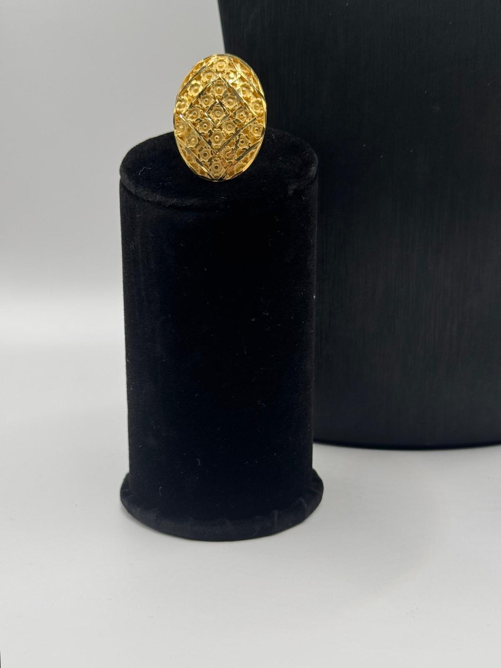 Royal Crescent Filigree Gold Set