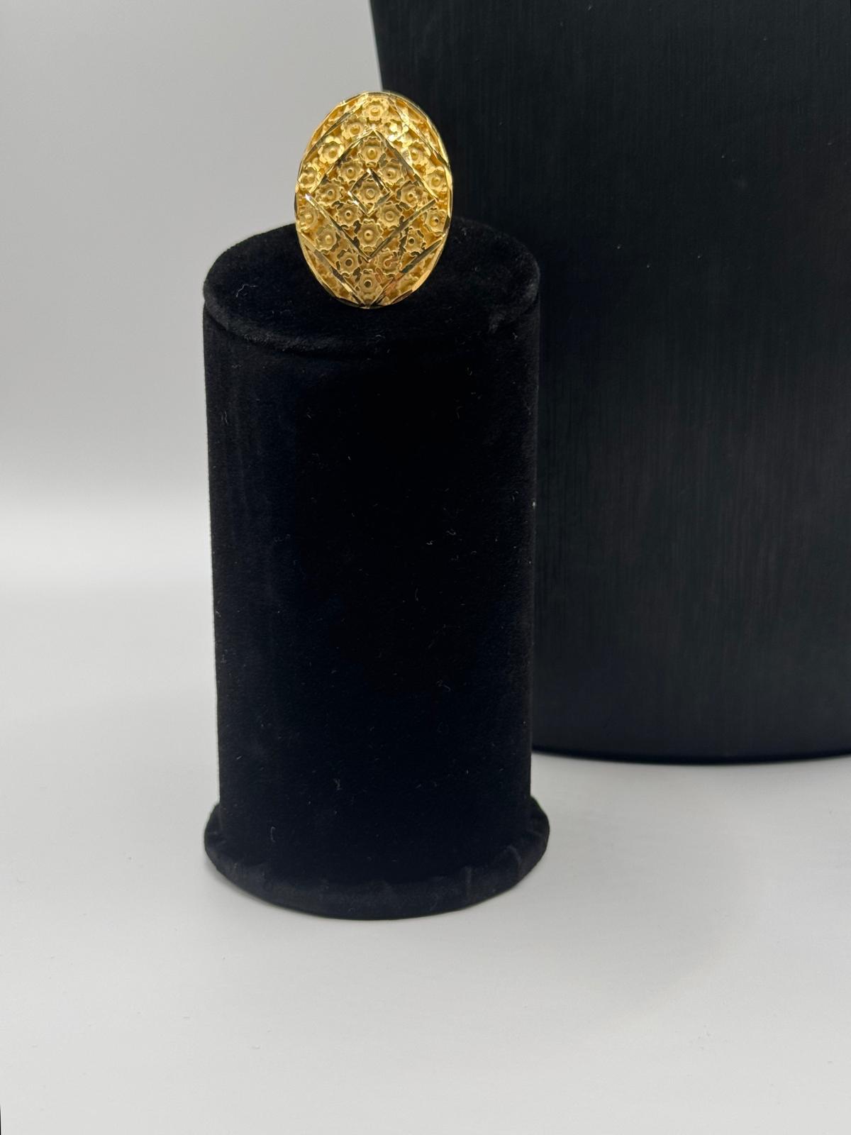 Royal Crescent Filigree Gold Set