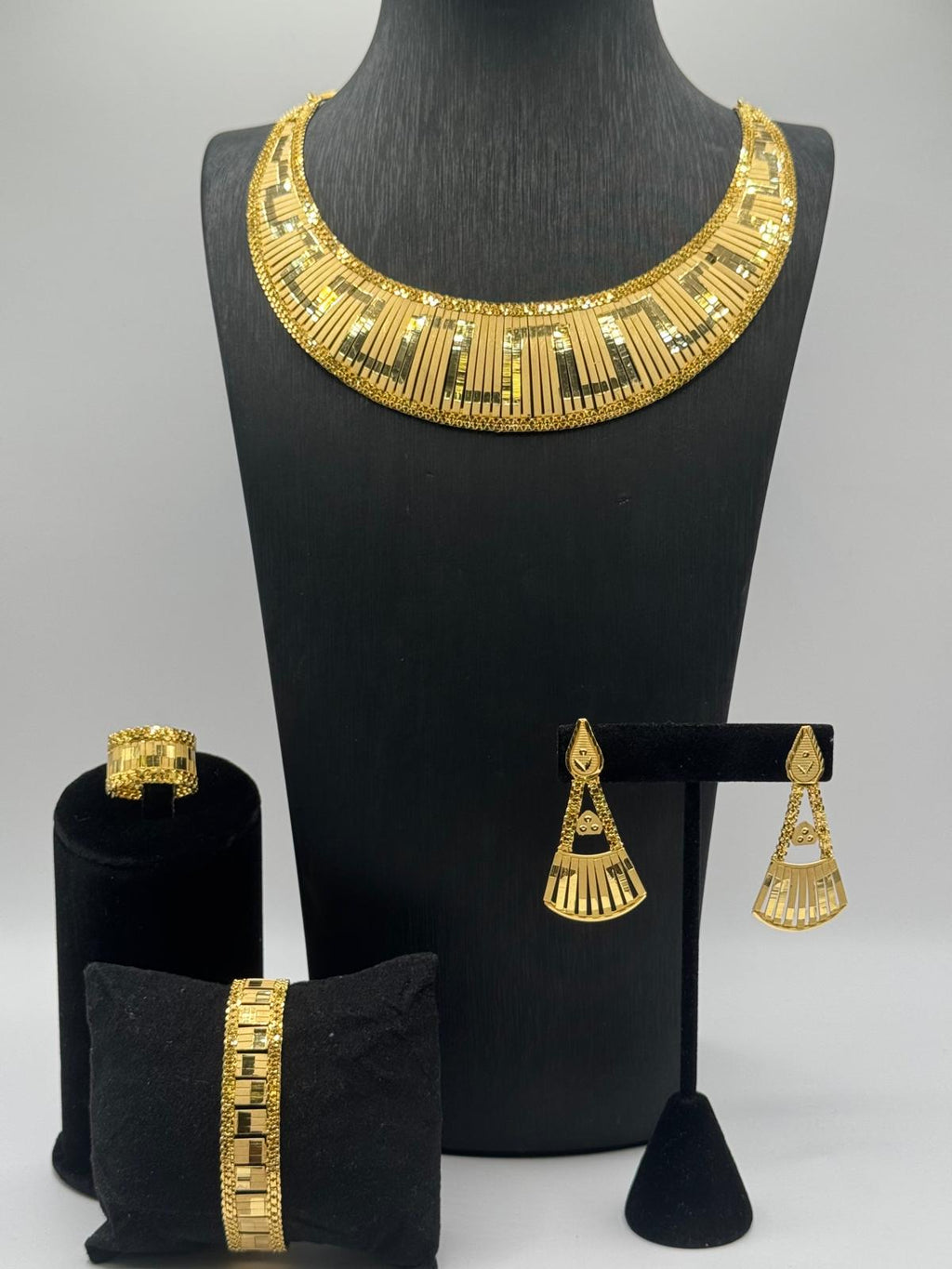 Milano Glow Statement Set