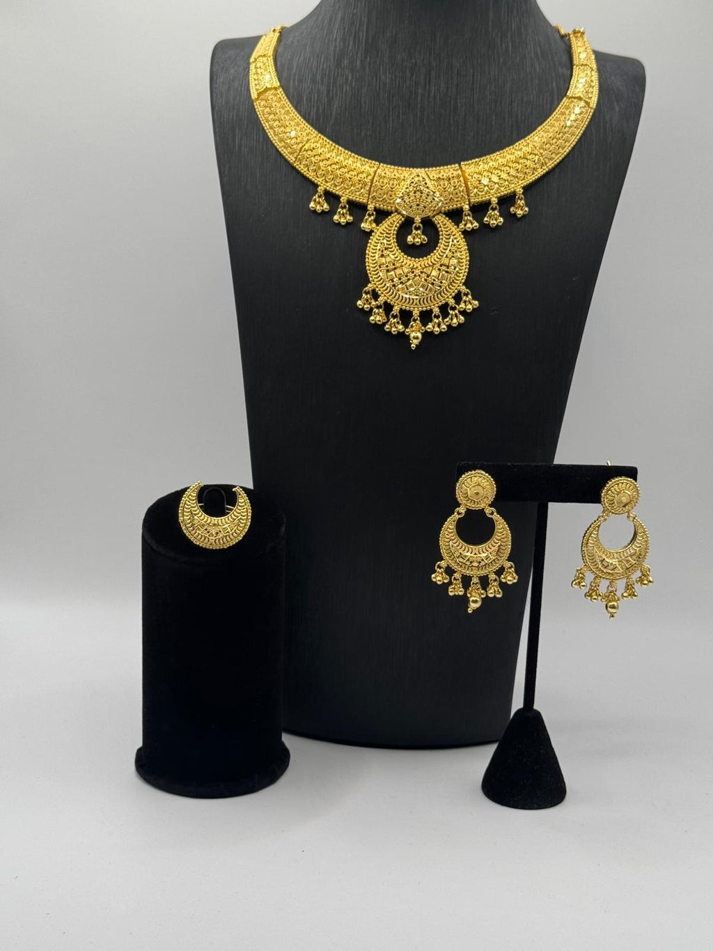 Sophie Gold Collar Set