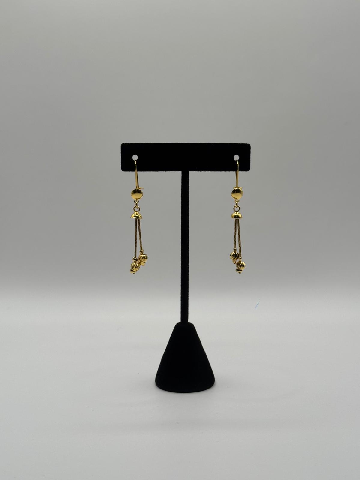 Celeste Double-Chain Drop