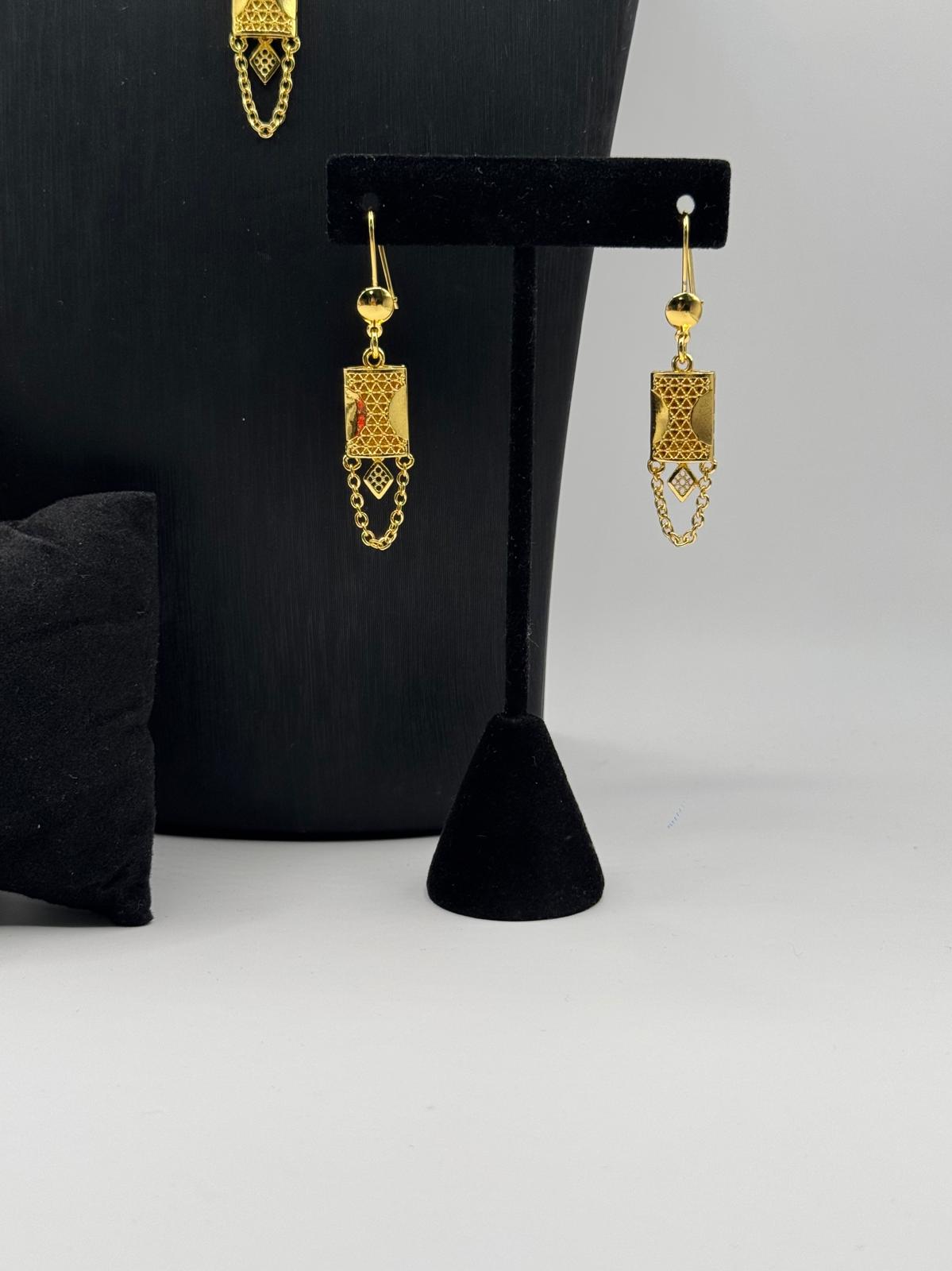 Noor Heritage Gold Necklace Set