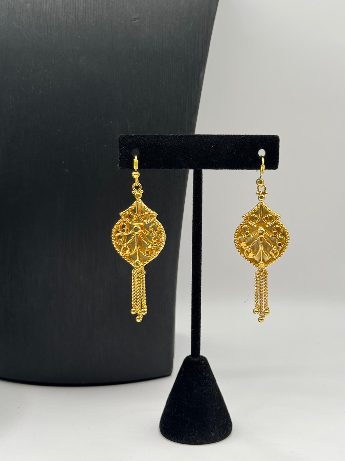 Sahara Luxe Gold Choker Jewellery Set