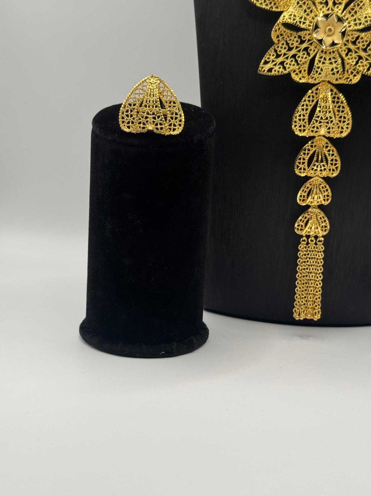 Intricate filigree floral set