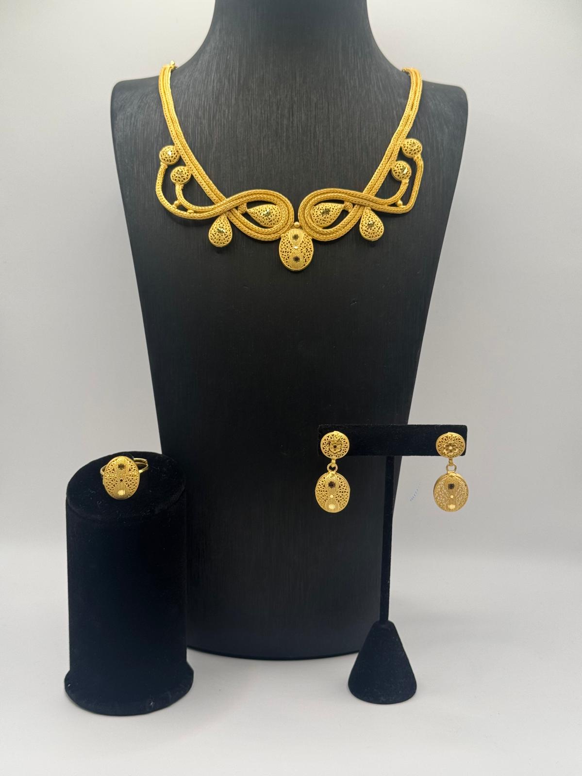 Floral Twist Elegance Set