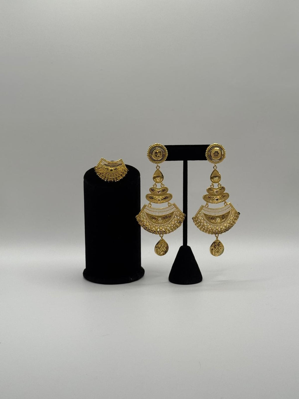 Gold Chandbali Earrings