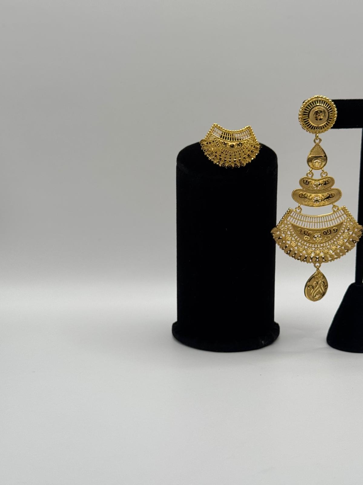 Gold Chandbali Earrings
