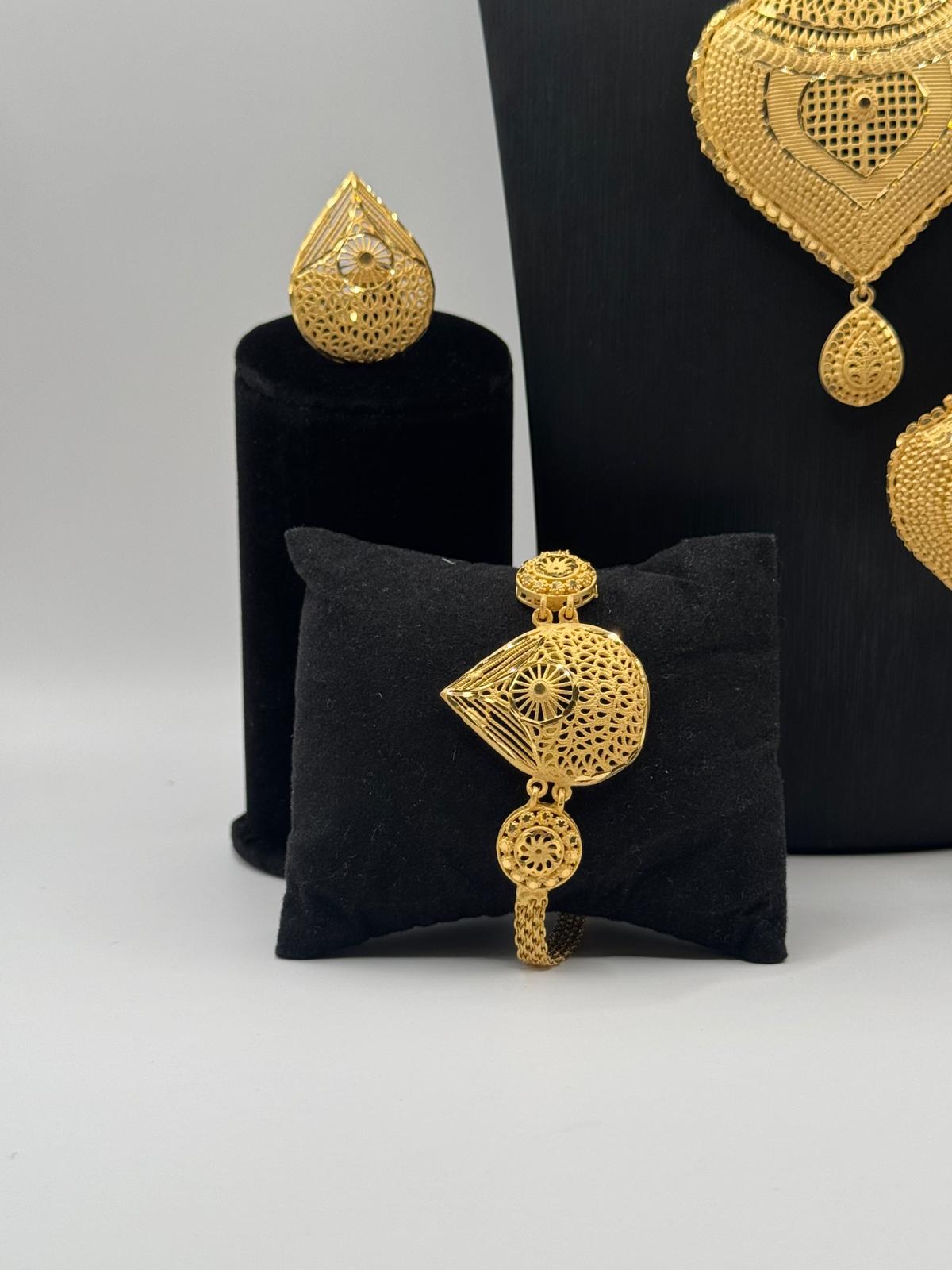 Royal  Gold Set
