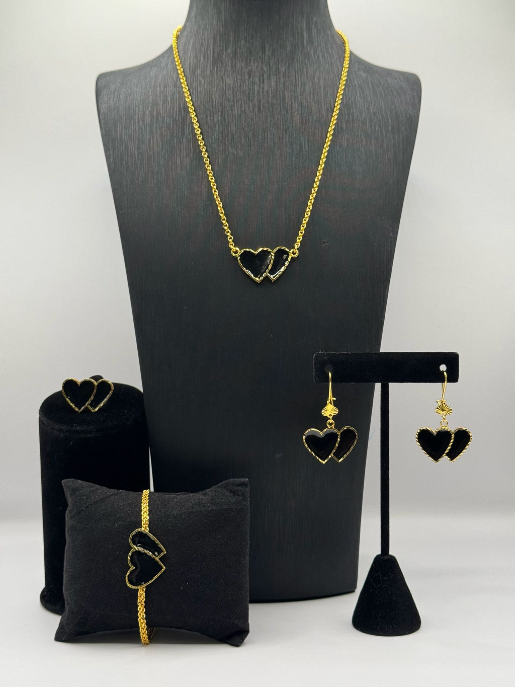 Regal black heart Set