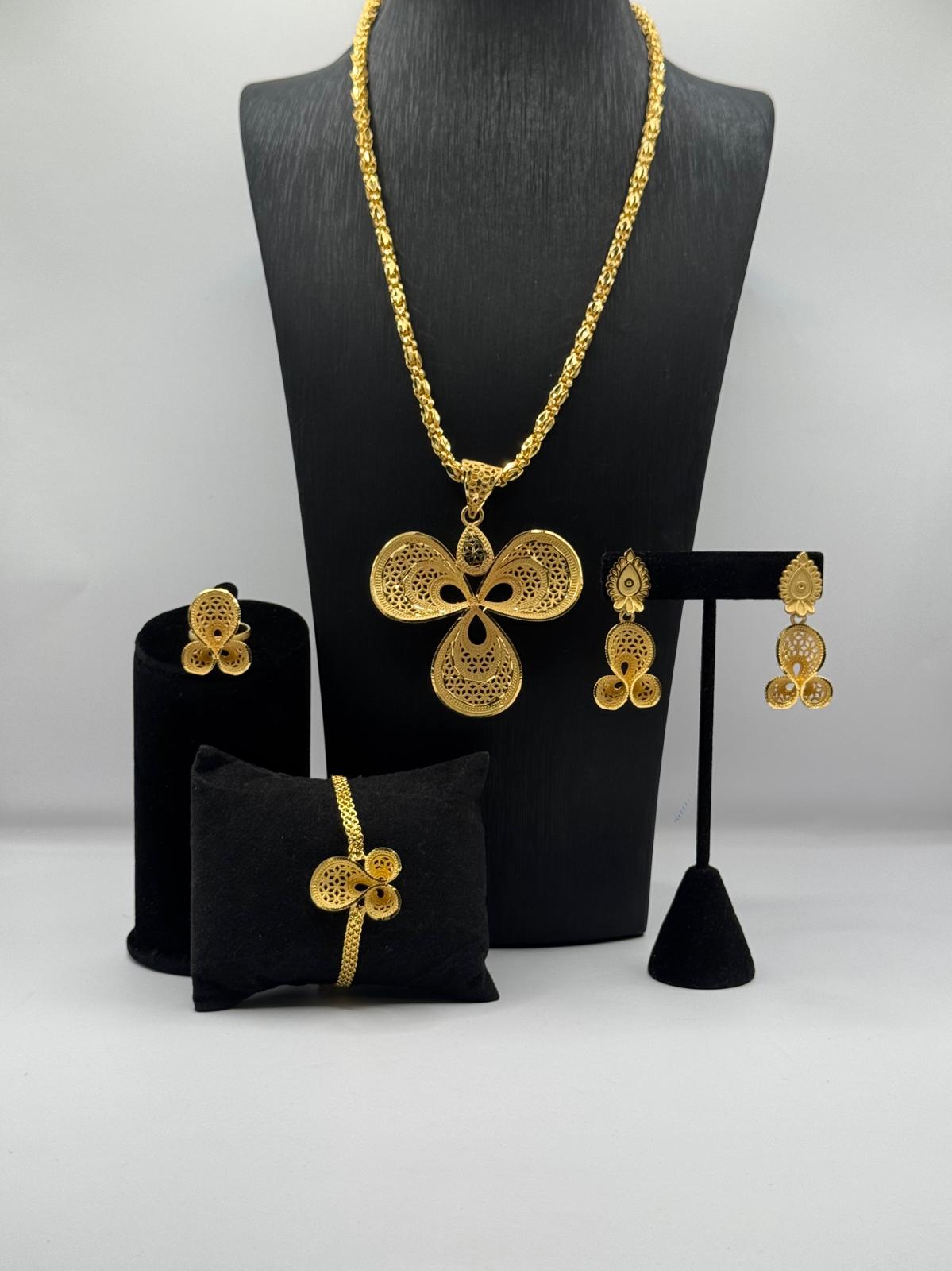Floral Elegance Gold Set