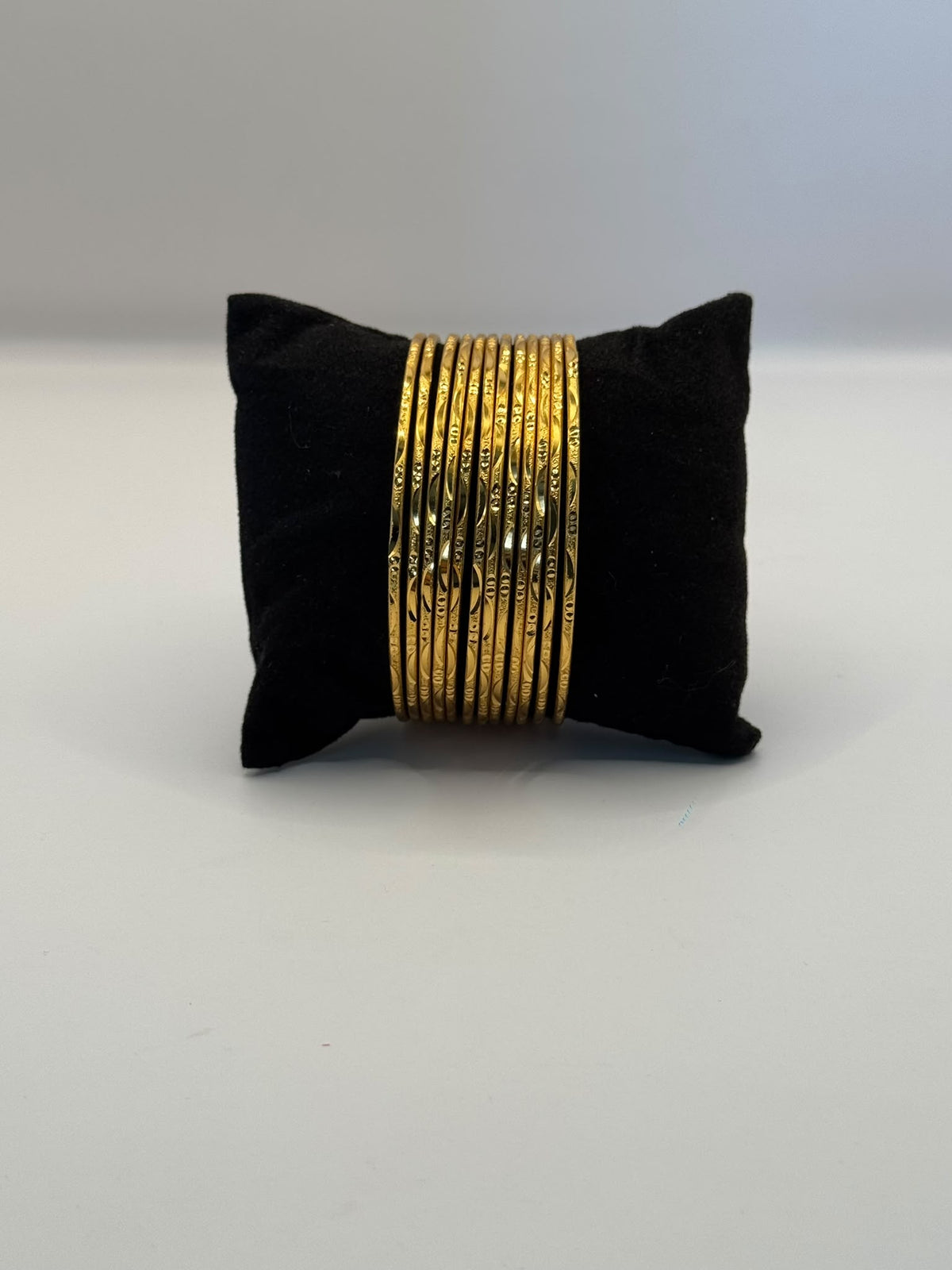 12-pieces Textured Bangle Set