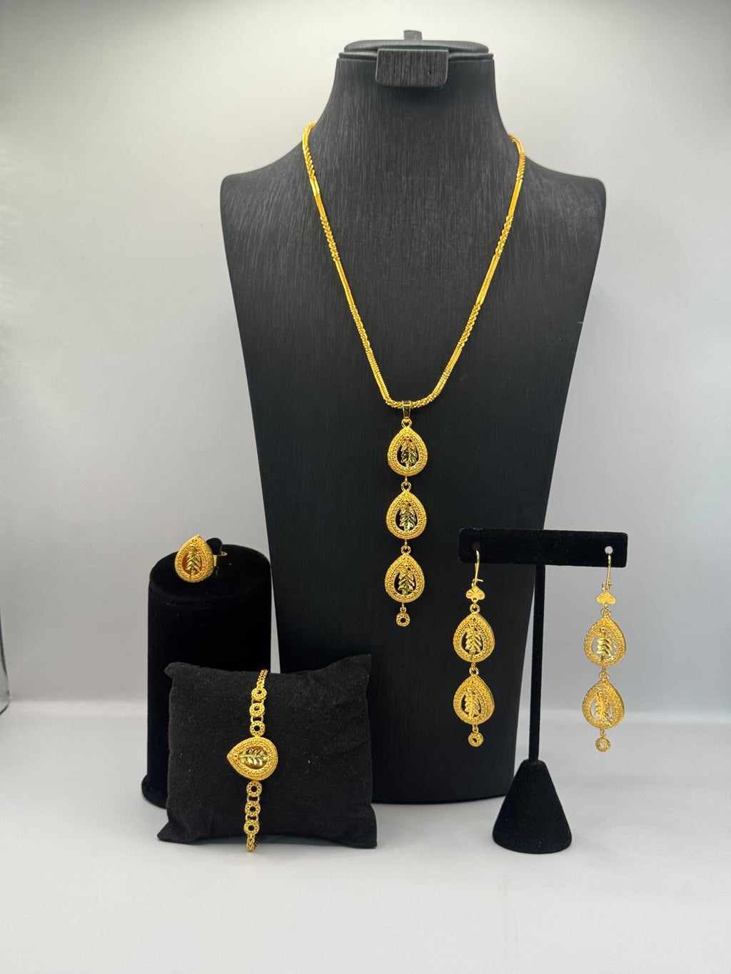 Golden Drop Elegance Set